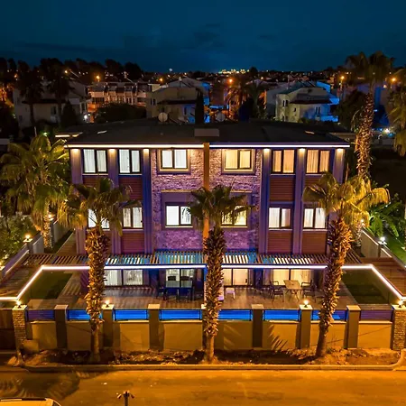 Near By The Land Of Legends , Private Pool With Jakuzzi Villa Euphoria